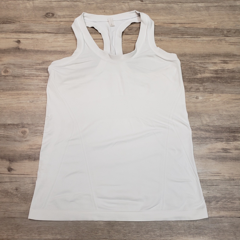 Lululemon Tank Top Womens Medium White Racerback Athletic Yoga Training Gym